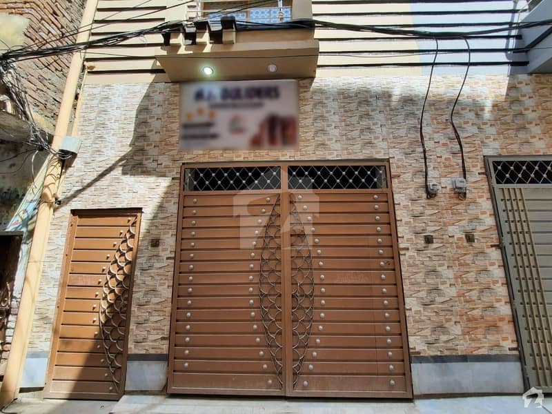 گلبرگ پشاور میں 3 کمروں کا 2 مرلہ مکان 24 ہزار میں کرایہ پر دستیاب ہے۔