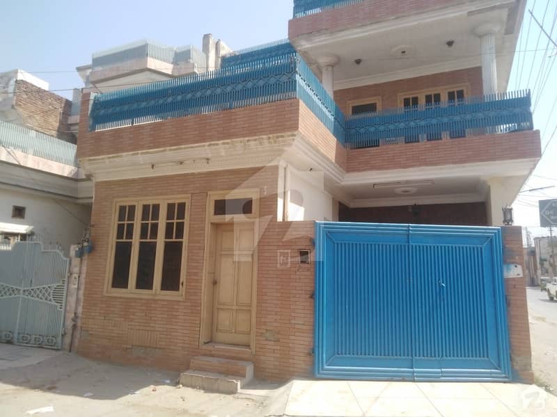 5 Marla House available for sale in Hayatabad if you hurry