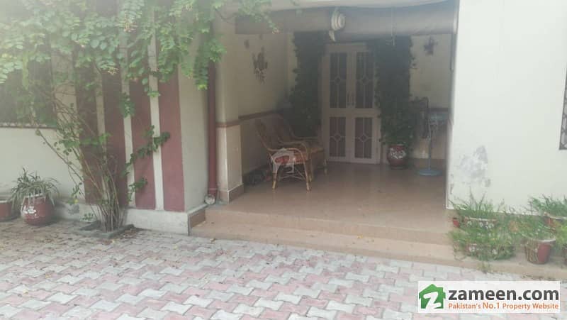 Upper Mall Scotch Corner 2 Kanal House Orignal Pics Attached Upper Mall Scotch Corner 2 Kanal House Orignal Pics Attached