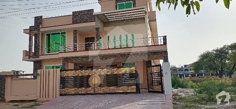 Pakistan Town House Sized 4500  Square Feet Is Available