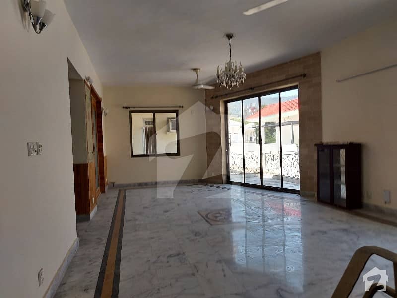 1000  Square Feet House Situated In F-6 For Rent