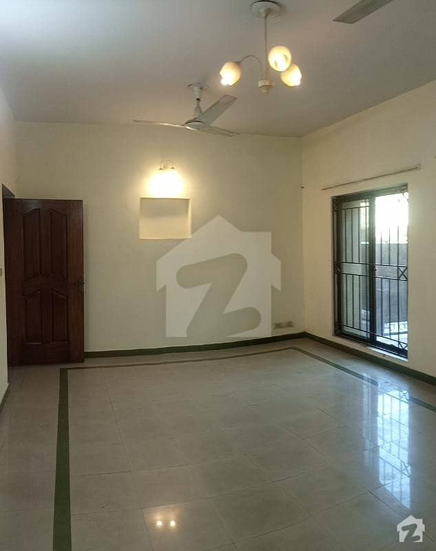 Askari-1, 2250  Square Feet, 1st Floor Flat Up For Sale