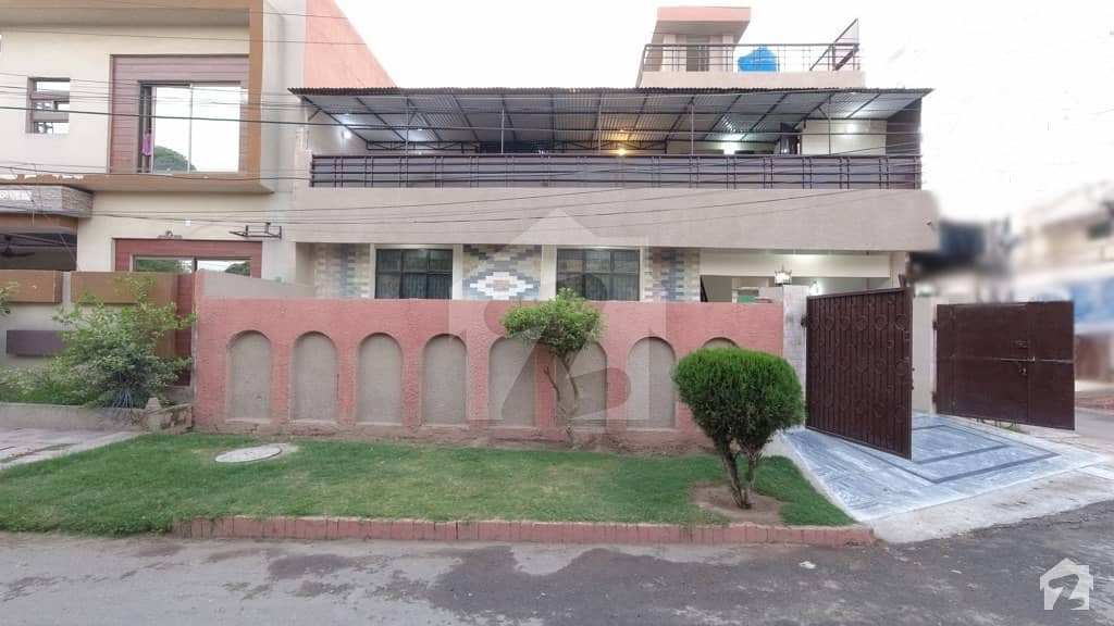 11 Marla Corner House Is Available For Sale In Ravi Block Allama Iqbal Town Lahore