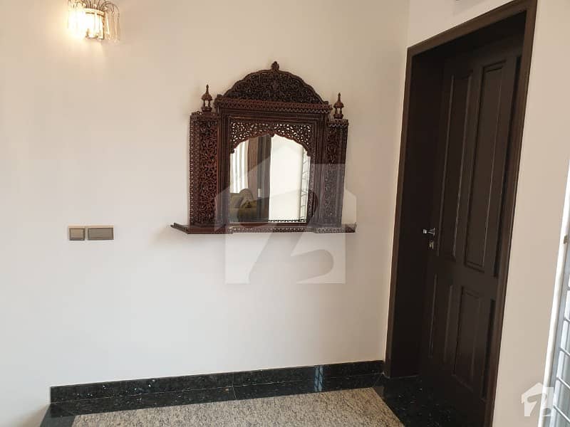 Dha Phase 4 Block Hh 05 Bedrooms   01 Kanal Luxurious Fully Furnished House For Sale