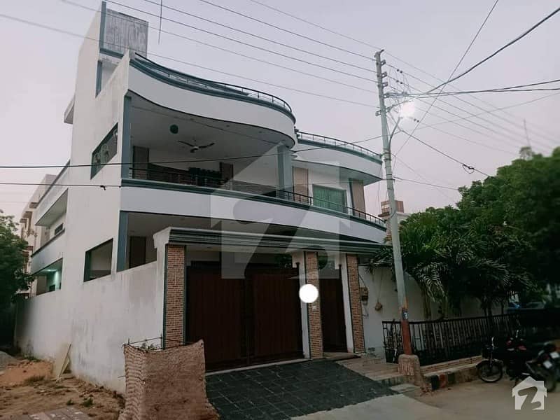 Luxury 400 Sqyd Bungalow In Pcsir
