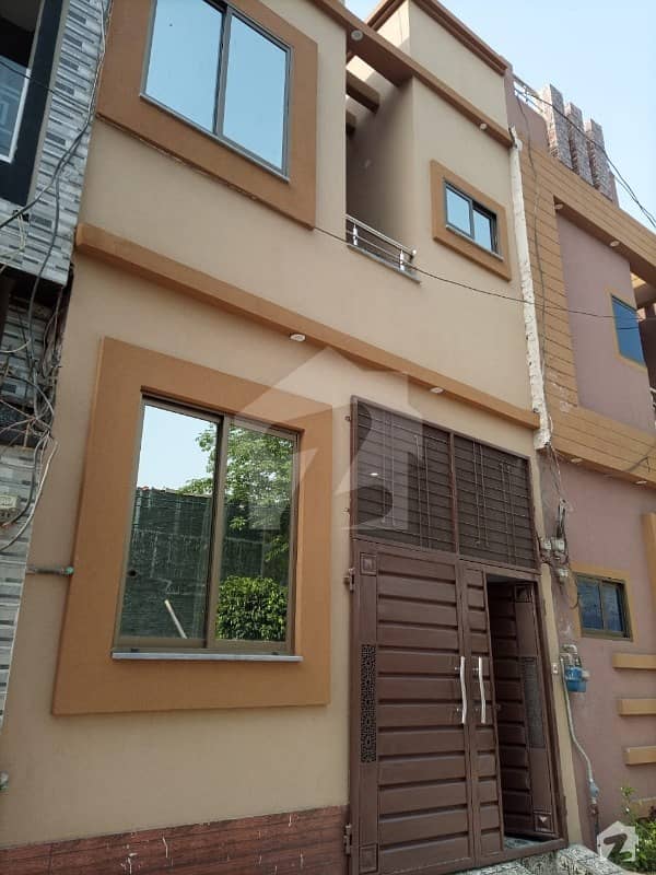 نذیر گارڈن سوسائٹی لاہور میں 4 کمروں کا 3 مرلہ مکان 66 لاکھ میں برائے فروخت۔