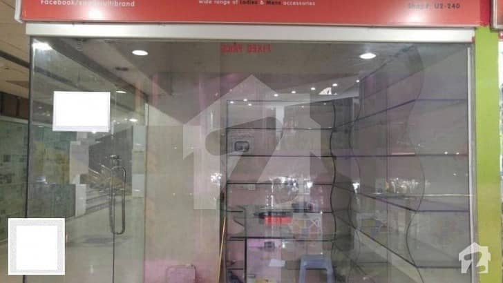 سٹی ہاؤسنگ سکیم جہلم میں 0.49 مرلہ دکان 17.5 لاکھ میں برائے فروخت۔