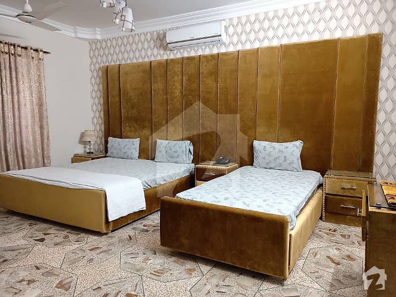 Karachi Room For Rent In Guest House