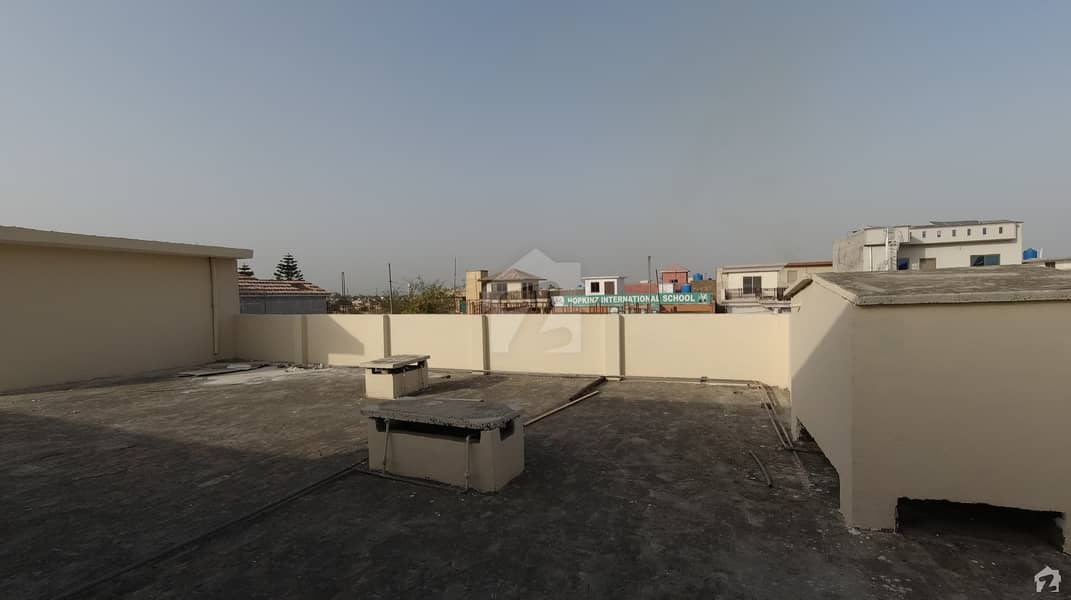 ڈیفنس روڈ راولپنڈی میں 4 کمروں کا 10 مرلہ مکان 1.85 کروڑ میں برائے فروخت۔