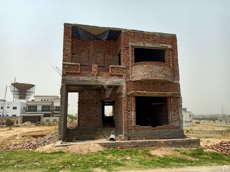 This Is Your Chance To Buy House In GT Road Kharian