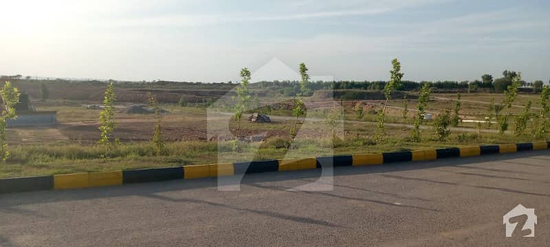 Good Investment Of 5 Marla Plot File In Executive Block Ichs Town