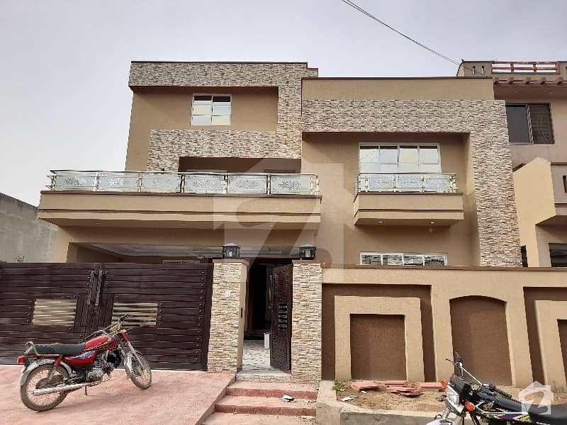 16 Marla Brand New House For Sale