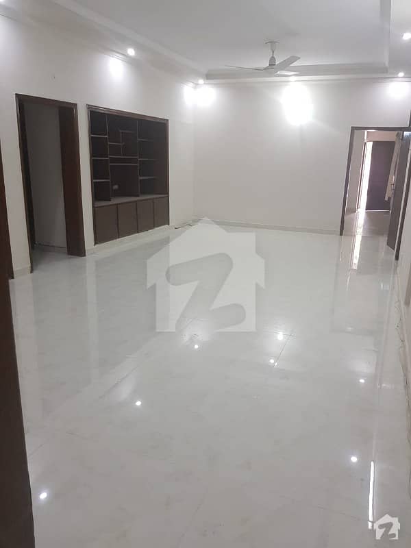 1 Kanal Ground Portion Office Available For Commercial Use