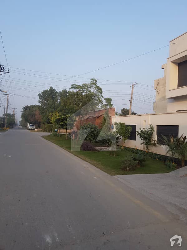 آرکیٹیکٹس انجنیئرز ہاؤسنگ سوسائٹی لاہور میں 1 کنال رہائشی پلاٹ 2.6 کروڑ میں برائے فروخت۔