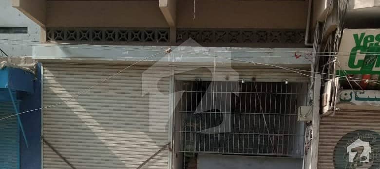 عزیز آباد گلبرگ ٹاؤن کراچی میں 2 مرلہ دکان 1 کروڑ میں برائے فروخت۔