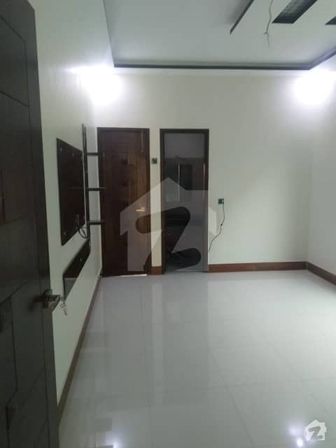 3 Bed Dd Ground Floor 300 Sq Yds Tile Flooring