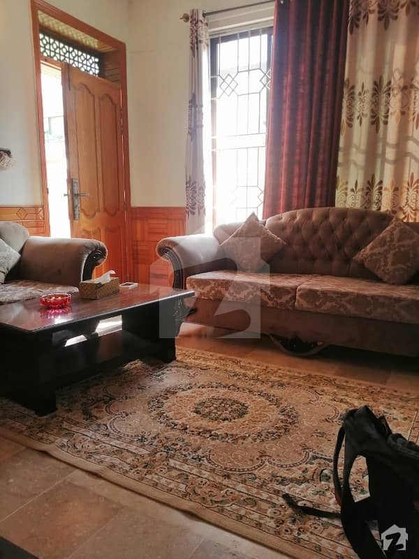 ای ۔ 11 اسلام آباد میں 4 کمروں کا 6 مرلہ مکان 2.5 کروڑ میں برائے فروخت۔