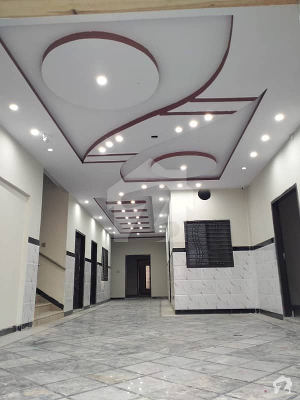 تارامری اسلام آباد میں 11 کمروں کا 1.5 کنال عمارت 3.5 لاکھ میں کرایہ پر دستیاب ہے۔
