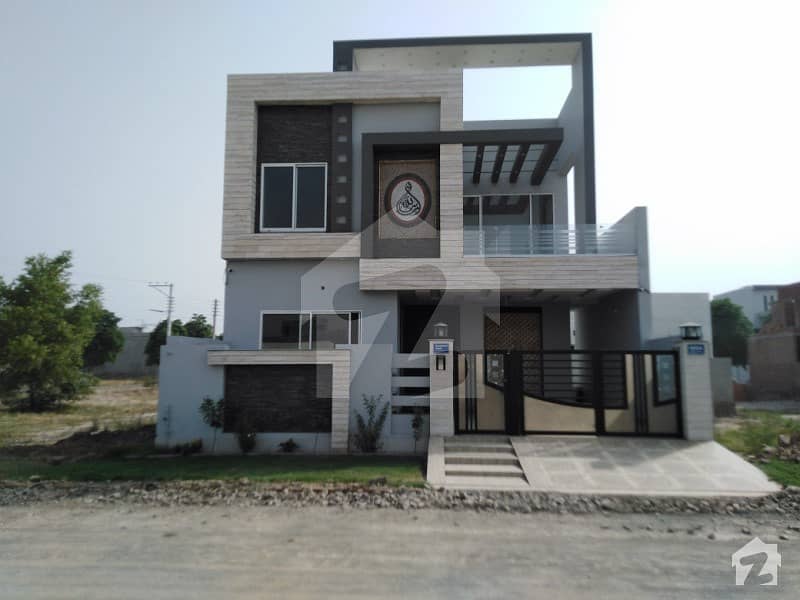 10  Marla House Available In Wapda City - Faisalabad For Sale