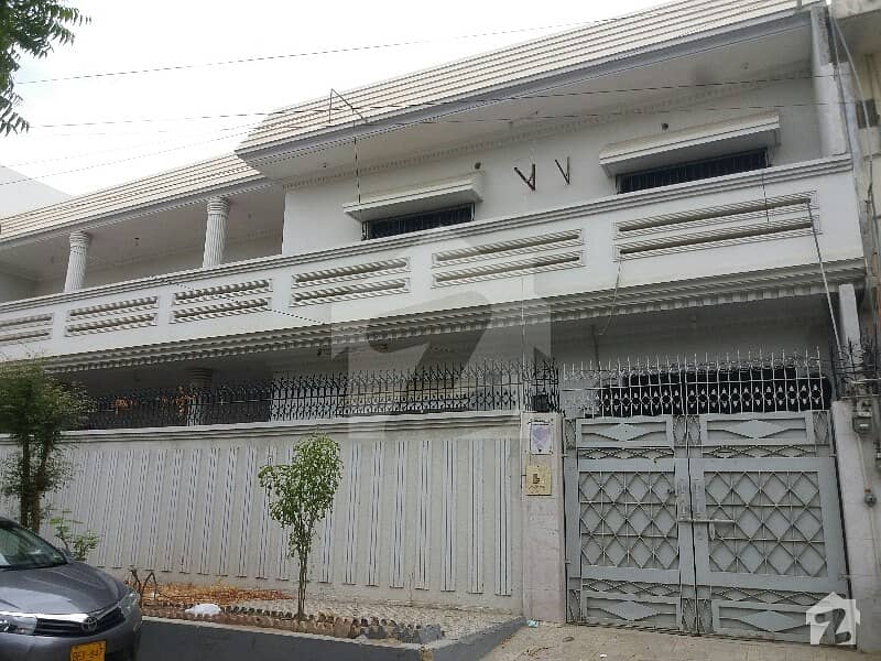 For Rent  Jauhar Block 13 Double Storey Villas