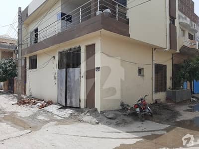 4.5 Marla House Available For Rent in University Road