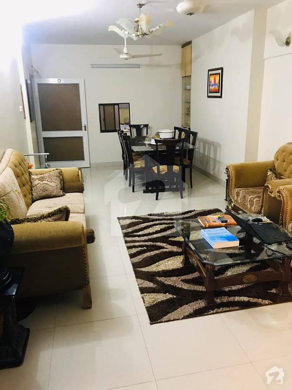Spacious And Well Maintained Flat PECHS Block 2, PECHS, Jamshed Town