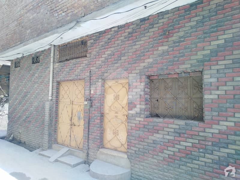 حسن گڑھی شامی روڈ پشاور میں 5 کمروں کا 5 مرلہ مکان 75 لاکھ میں برائے فروخت۔