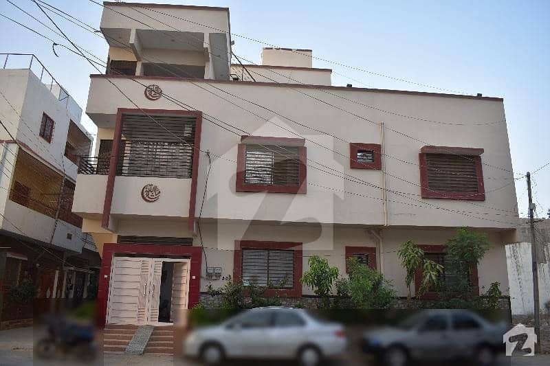 سادی ٹاؤن - بلاک 6 سعدی ٹاؤن سکیم 33 کراچی میں 6 کمروں کا 5 مرلہ مکان 1.9 کروڑ میں برائے فروخت۔