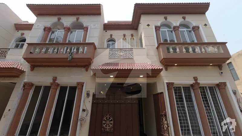 3 Marla Spanish Houses are Available For Sale In Cavalry Ground Idol location