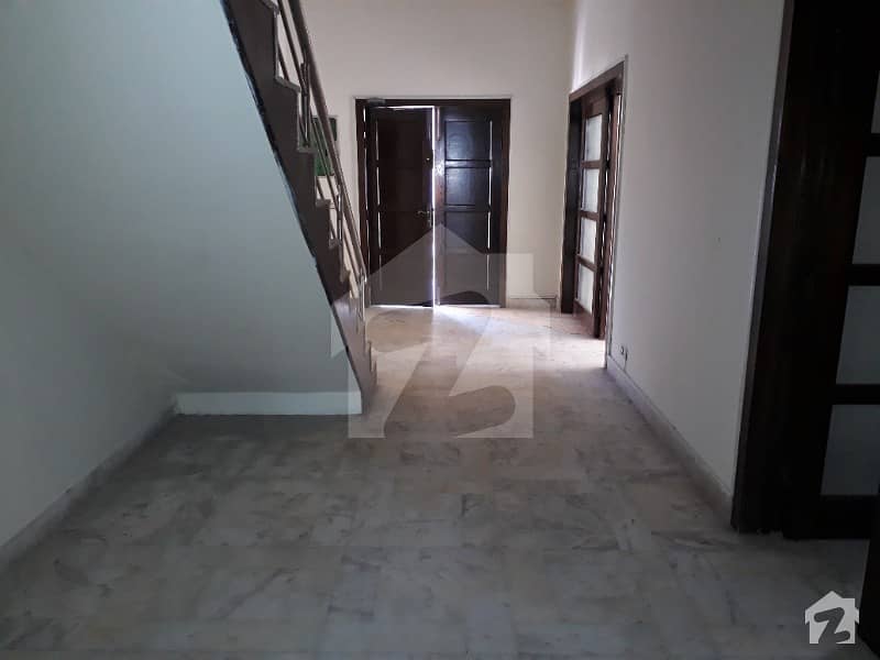 1 Kanal Double Storey House Available For Rent