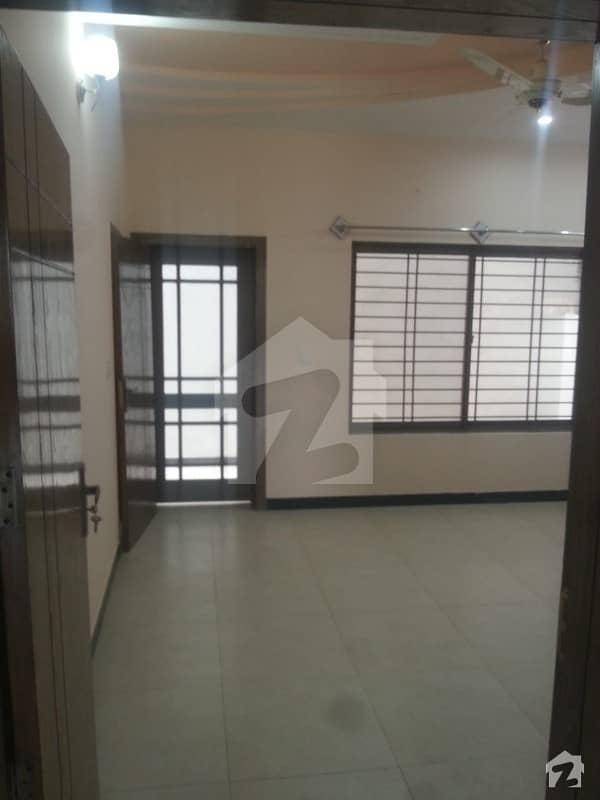 Centrally Located House Available In G-15 For Rent