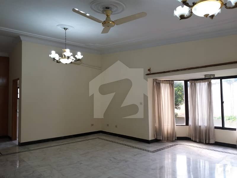 1200 Square Yard Double Storey House Available For Rent G_6