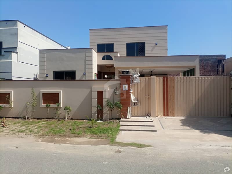 1 Kanal House In DC Colony Best Option