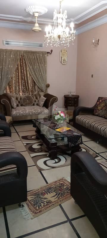 رفاہِ عام شاہ فیصل ٹاؤن کراچی میں 6 کمروں کا 5 مرلہ مکان 1.5 کروڑ میں برائے فروخت۔