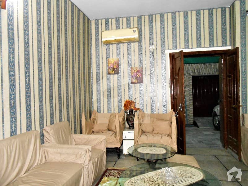 نیواقبال پارک کینٹ کینٹ لاہور میں 3 کمروں کا 4 مرلہ مکان 85 لاکھ میں برائے فروخت۔