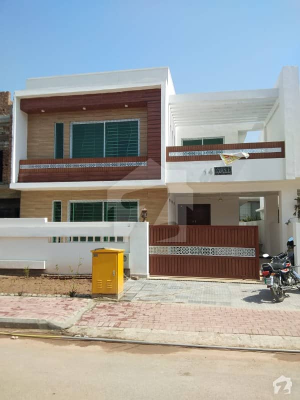 Sector C3 10 Marla Newly Built House, Now Available For Sale