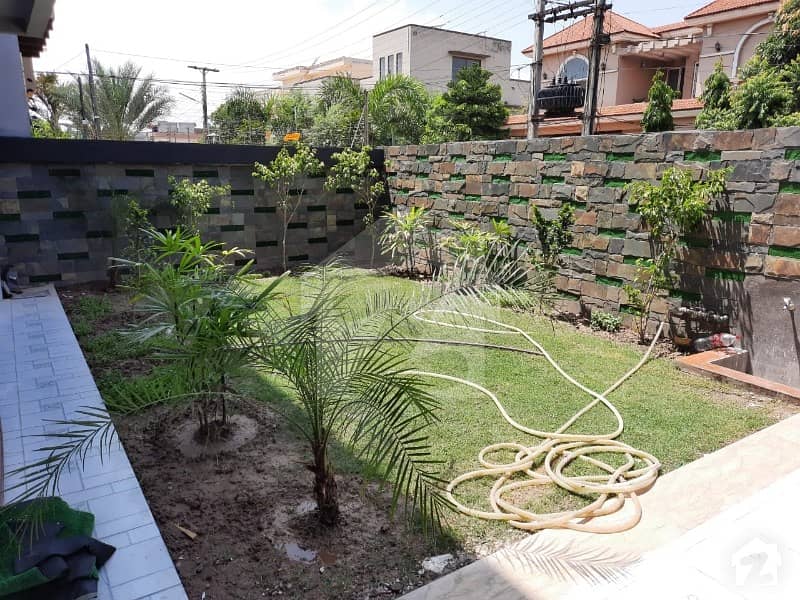 Ideal Location 1 Kanal House Is Available For Sale In Wapda Town Phase 1