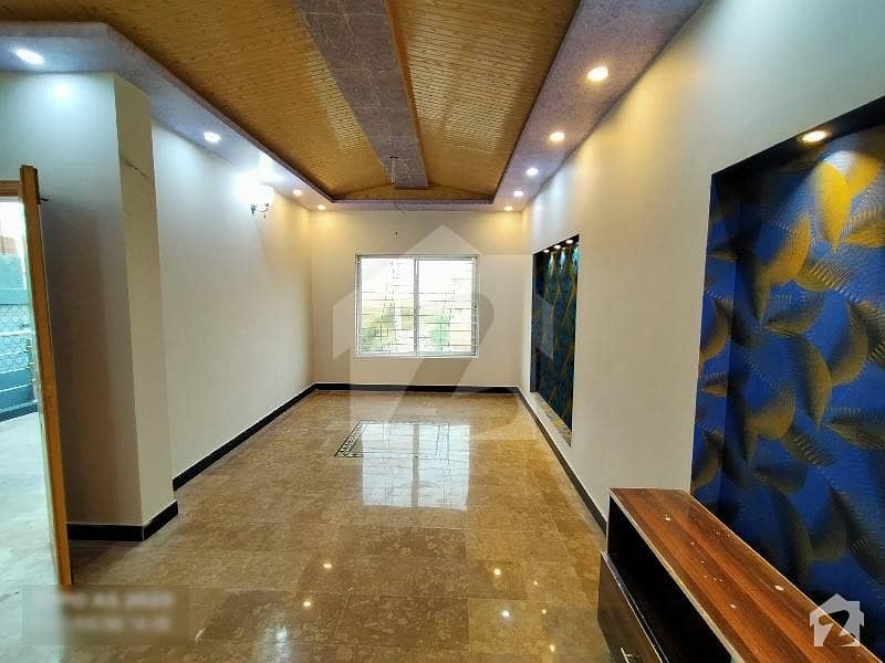 الاحمد گارڈن ہاوسنگ سکیم جی ٹی روڈ لاہور میں 4 کمروں کا 5 مرلہ مکان 85 لاکھ میں برائے فروخت۔