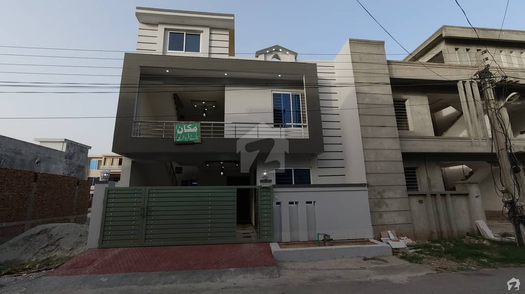 سوان گارڈن ۔ بلاک ایچ سوان گارڈن اسلام آباد میں 4 کمروں کا 6 مرلہ مکان 1.65 کروڑ میں برائے فروخت۔