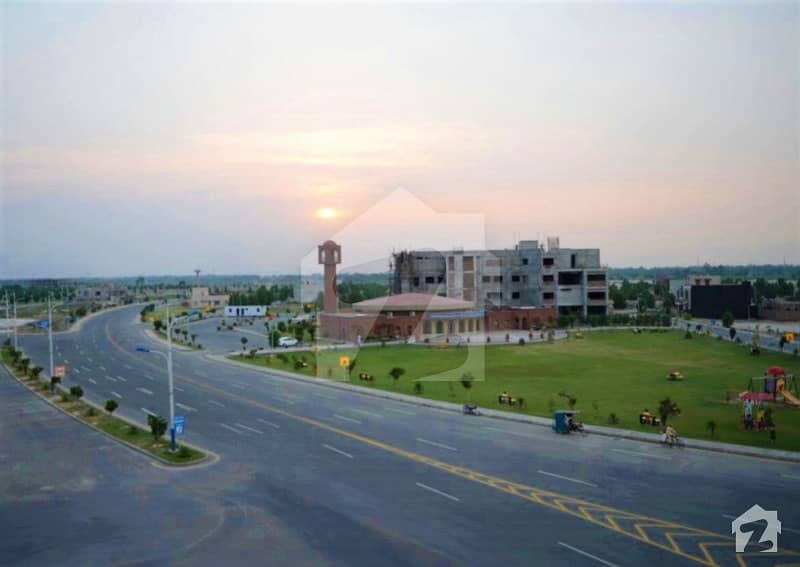 5 Marla Plot Available for Sale Prime location Bahria Orchard