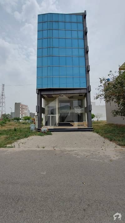 ای ایم ای سوسائٹی ۔ بلاک جے ای ایم ای سوسائٹی لاہور میں 1 کمرے کا 6 مرلہ عمارت 6 کروڑ میں برائے فروخت۔