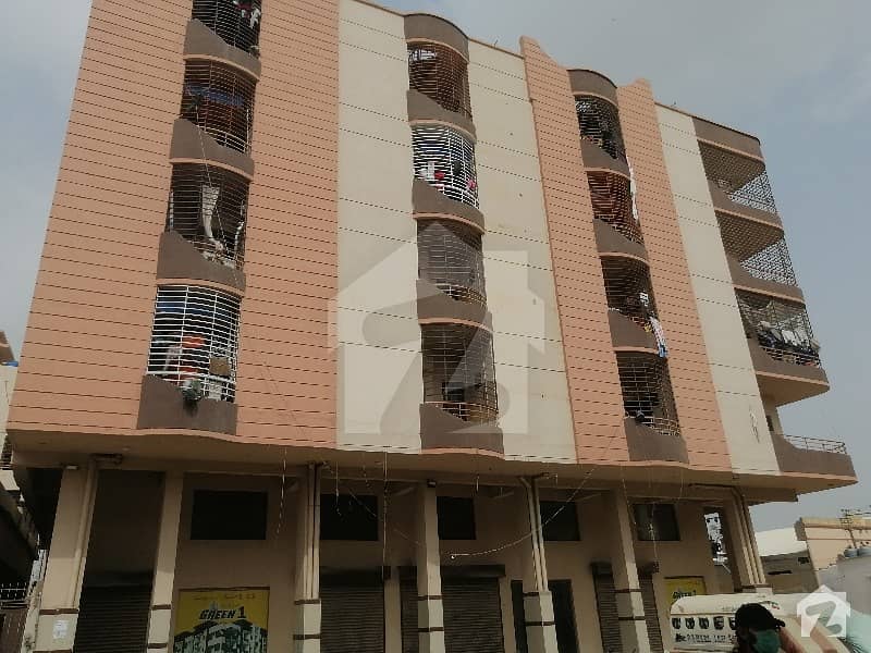 سُرجانی ٹاؤن - سیکٹر 4بی سُرجانی ٹاؤن گداپ ٹاؤن کراچی میں 3 کمروں کا 3 مرلہ فلیٹ 32 لاکھ میں برائے فروخت۔