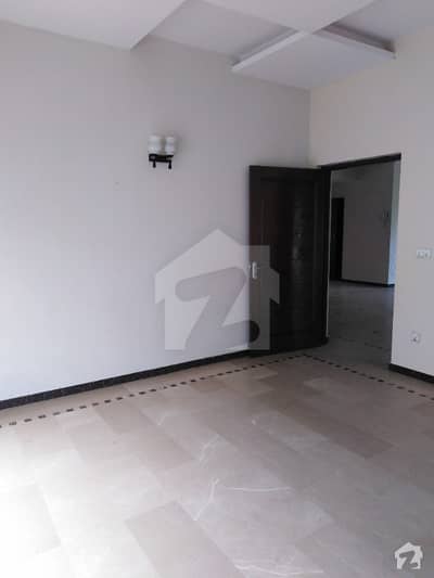 1 Kanal Beautiful Upper Portion Availible For Rent In Sui Gas Society