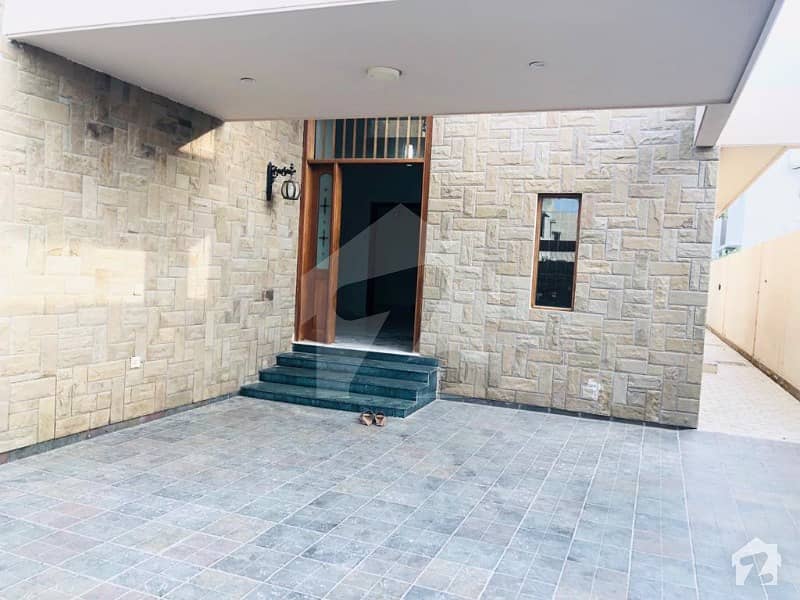 500 Sq Yard 2 Unit House With Basement Available For Rent At DHA Phase 8