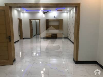 بحریہ ٹاؤن فیز 8 ۔ بلاک ایچ بحریہ ٹاؤن فیز 8 بحریہ ٹاؤن راولپنڈی راولپنڈی میں 5 کمروں کا 10 مرلہ مکان 2.3 کروڑ میں برائے فروخت۔ بحریہ ٹاؤن فیز 8 ۔ بلاک ایچ بحریہ ٹاؤن فیز 8 بحریہ ٹاؤن راولپنڈی راولپنڈی میں 5 کمروں کا 10 مرلہ مکان 2.3 کروڑ میں برائے فروخت۔