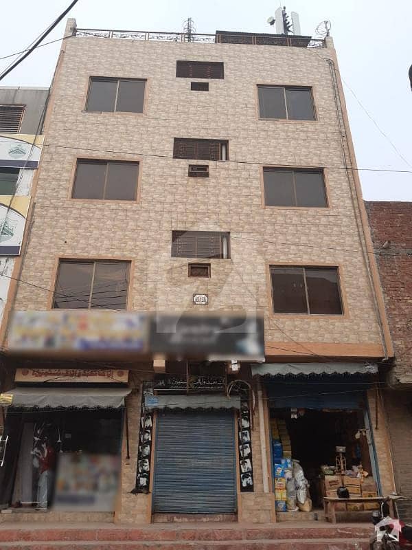 جوہر ٹاؤن فیز 1 - بلاک سی 1 جوہر ٹاؤن فیز 1 جوہر ٹاؤن لاہور میں 11 کمروں کا 8 مرلہ عمارت 5.5 کروڑ میں برائے فروخت۔