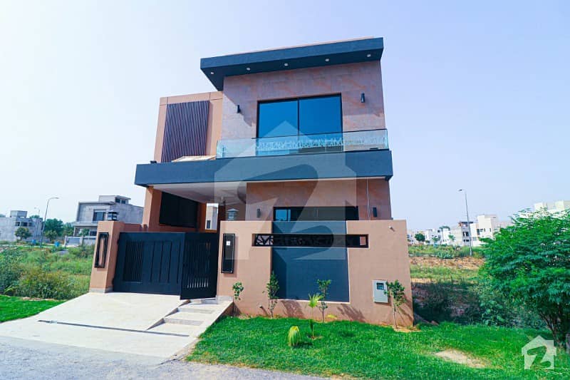 5 Marla Brand New Modern Design Semi Furnished Bungalow For Sale In Phase 9