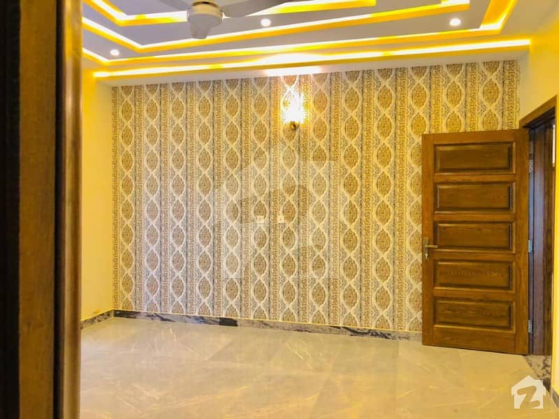 1 Kanal Brand New Portion For Rent In Sector J, Dha Phase 2
