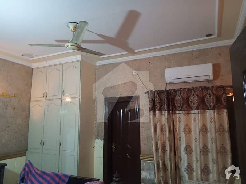 کیولری گراؤنڈ لاہور میں 3 کمروں کا 4 مرلہ مکان 40 ہزار میں کرایہ پر دستیاب ہے۔