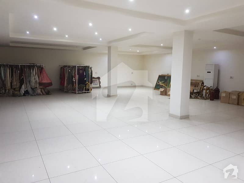 Commercial Shop Is Available For Rent 3000 Sq Ft